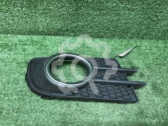 Рамка фары противотуманой правой Volkswagen Tiguan I 2007 - 2016