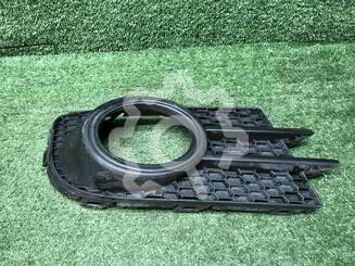 Рамка фары противотуманой правой Volkswagen Tiguan I 2007 - 2016