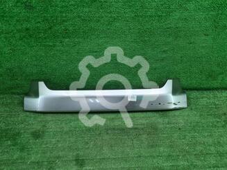 Накладка бампера переднего Toyota HiAce (H200) 2004 - н.в.