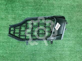 Решетка в бампер Maserati Levante I 2016 - н.в.