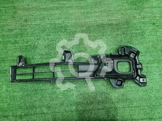 Рамка фары противотуманой левой Toyota Land Cruiser [200] 2007 - 2021