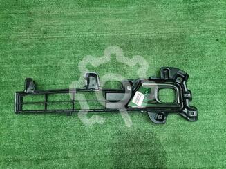 Рамка фары противотуманой левой Toyota Land Cruiser [200] 2007 - 2021
