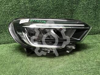 Фара правая Lada Vesta 2015 - н.в.