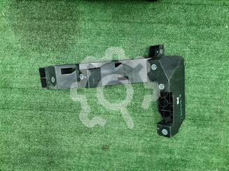 Кронштейн фар левый Москвич 3 I 2022 - н.в.
