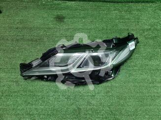 Стекло фары левой Toyota Camry VIII [XV70] 2017 - н.в.