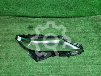 Стекло фары правой Toyota Camry VIII [XV70] 2017 - н.в.