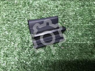 Заглушка буксировочного крюка Geely Monjaro I 2021 - н.в.