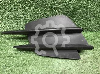 Накладка бампера переднего Mercedes-Benz C-Klasse IV W205 2014 - 2021