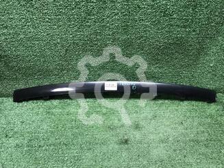 Накладка бампера переднего Mercedes-Benz C-Klasse IV W205 2014 - 2021