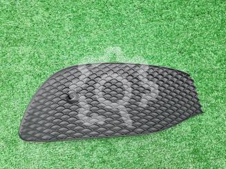 Решетка в бампер Mercedes-Benz E-klasse V [W213, S213] 2016 - 2023