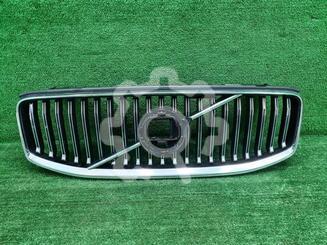 Решетка радиатора Volvo XC60 II 2017 - н.в.