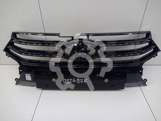 Решетка радиатора Lada Vesta 2015 - н.в.