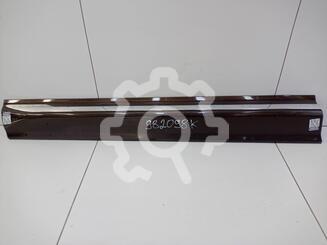 Накладка двери передней левой Volvo XC60 II 2017 - н.в.