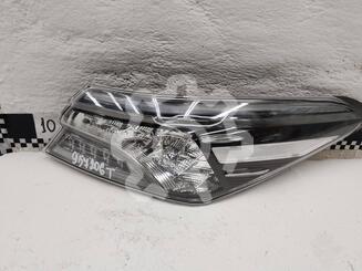 Фонарь задний наружный правый Toyota Camry VIII [XV70] 2017 - н.в.